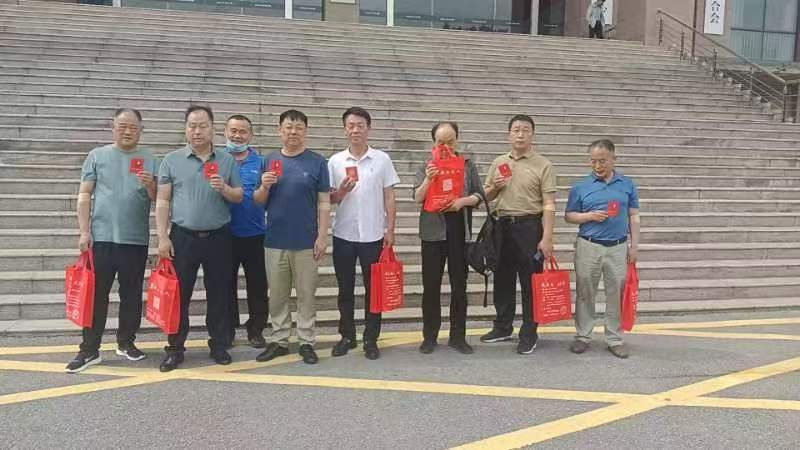 “熱血傳遞愛，奉獻(xiàn)踐初心”—裕農(nóng)公司組織參與無(wú)償獻(xiàn)血活動(dòng)